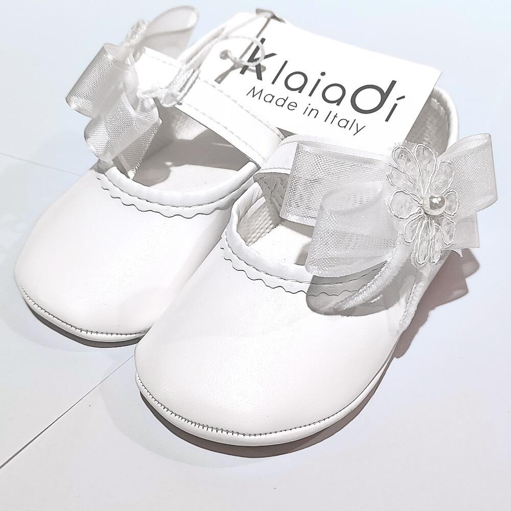scarpine di pelle bianca con fiocco  per neonata di klaiaidì