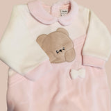 Tutina con colletto di ciniglia  bianco e rosa con orsetto beige