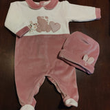 Cuffietta con orecchie di   ciniglia color cipolla coordinata con tutina con orsetti