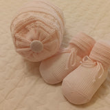 Set corredino completo cappellino e babbucce di filo lavorate rosa