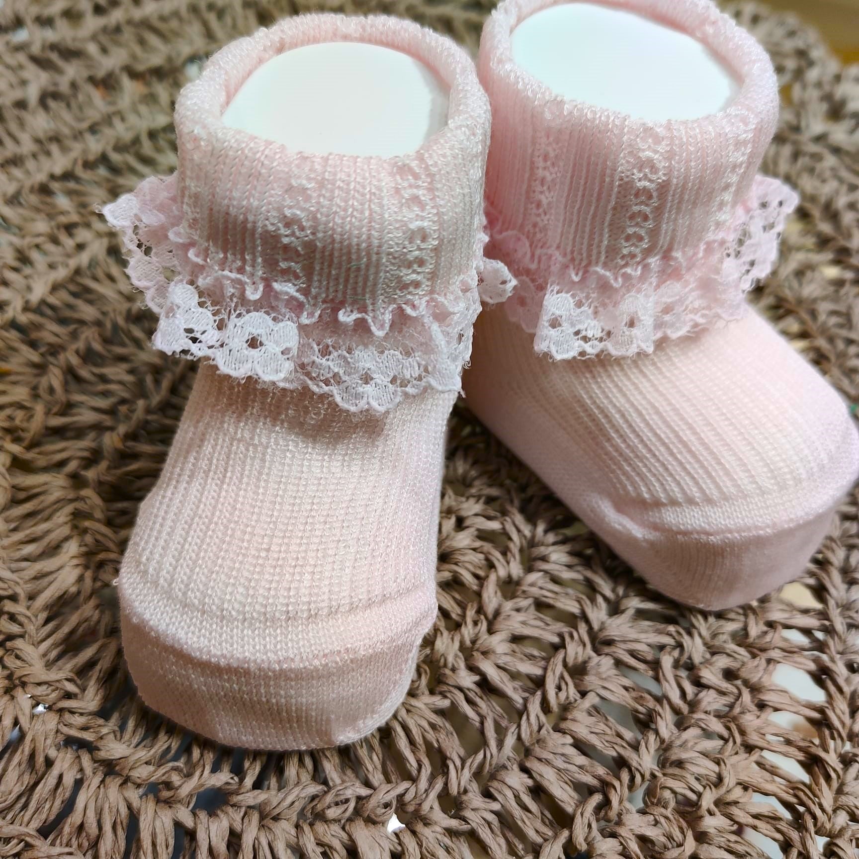 calzini con pizzo rosa per neonata